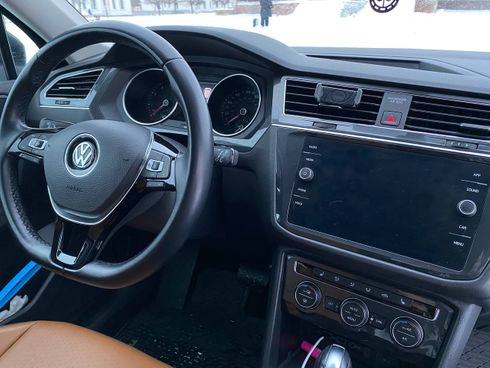 Volkswagen Tiguan 2019 черный - фото 13