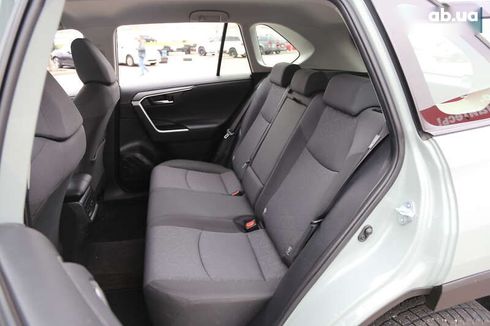 Toyota RAV4 2019 - фото 13