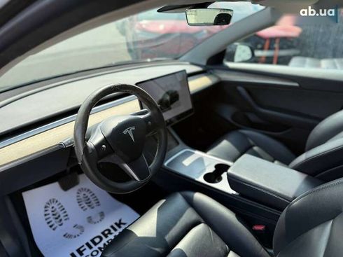 Tesla Model 3 2022 - фото 8