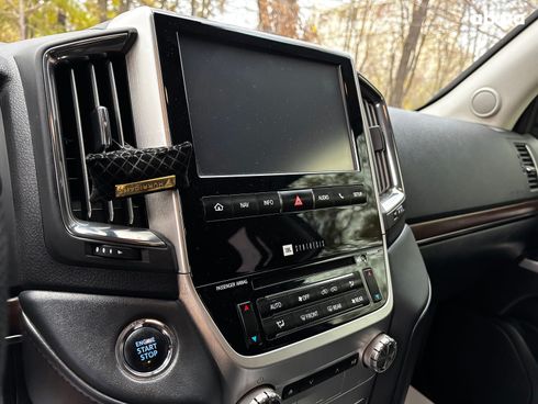 Toyota Land Cruiser 2018 черный - фото 23