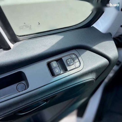 Mercedes-Benz Sprinter 2019 - фото 18