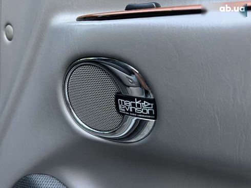 Lexus LX 2005 - фото 25