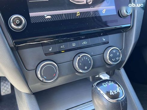 Skoda Octavia 2018 - фото 21