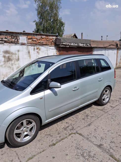 Opel Zafira 2009 серый - фото 11
