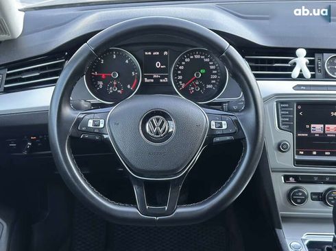 Volkswagen Passat 2015 - фото 26