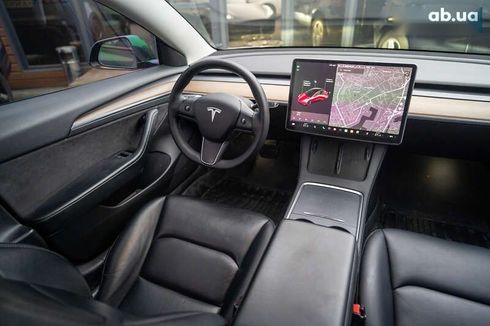 Tesla Model 3 2021 - фото 18