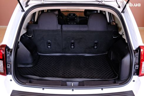 Jeep Compass 2015 белый - фото 9