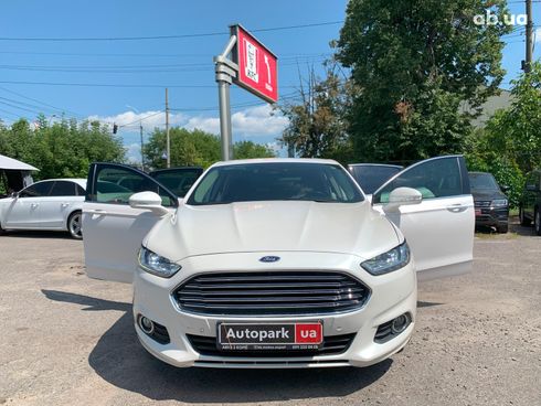 Ford Mondeo 2015 белый - фото 16
