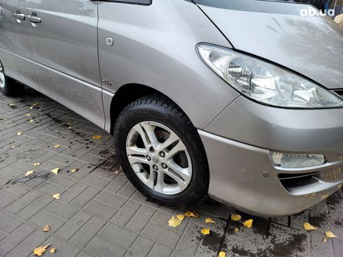 Toyota Previa 2005 серый - фото 7