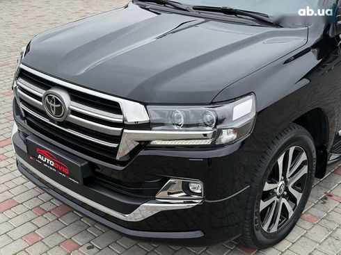 Toyota Land Cruiser 2019 - фото 12