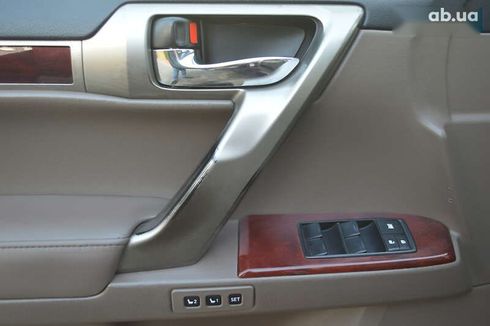 Lexus GX 2012 - фото 18