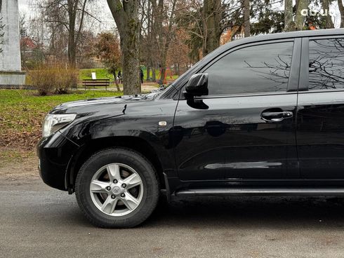 Toyota Land Cruiser 2010 черный - фото 11