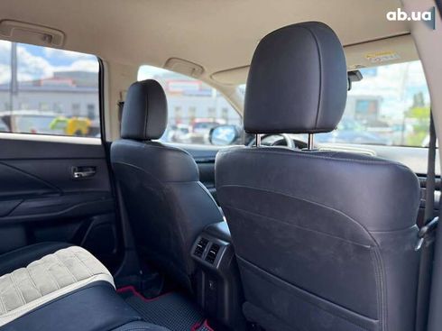 Mitsubishi Outlander 2020 - фото 21