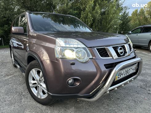 Nissan X-Trail 2012 пурпурный - фото 8