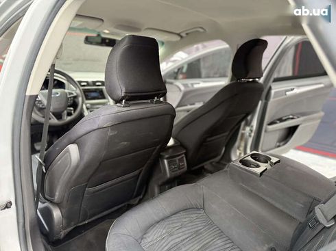 Ford Fusion 2016 - фото 26