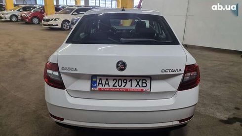 Skoda Octavia 2018 - фото 16