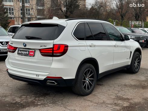 BMW X5 2016 белый - фото 7