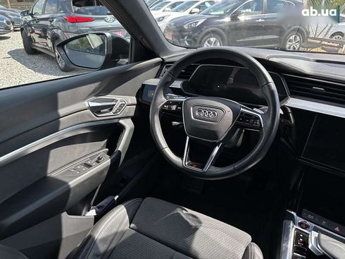 Audi e-tron S 2021 - фото 28