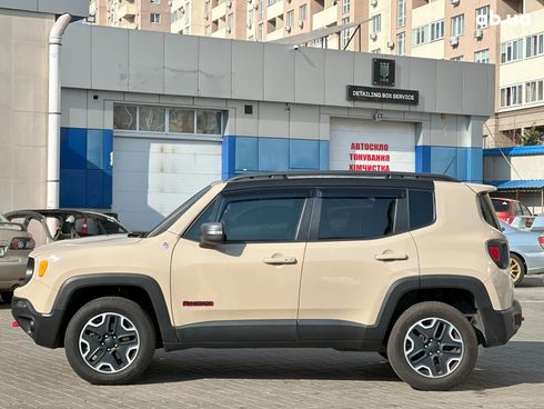 Jeep Renegade 2016 бежевый - фото 8