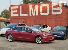 Продаж вживаних Tesla Model 3 2018 року - купити на Автобазарі