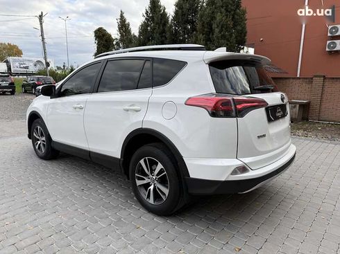 Toyota RAV4 2017 - фото 21