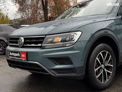 Volkswagen Tiguan 2021 синий - фото 8