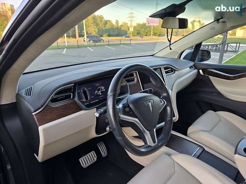 Tesla Model X 2018 - фото 29