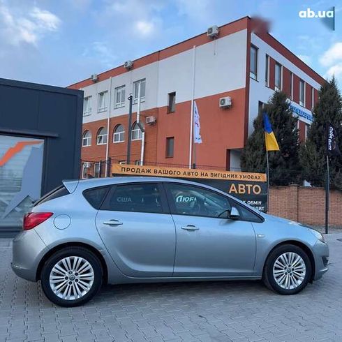 Opel Astra 2015 - фото 7