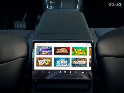 Tesla Model Y 2025 - фото 17