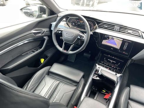 Audi E-Tron 2022 - фото 17