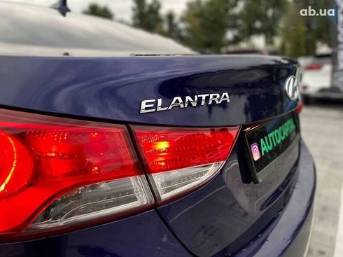 Hyundai Elantra 2011 - фото 12