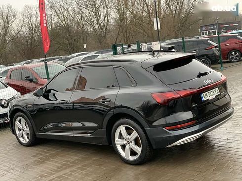 Audi E-Tron 2022 - фото 21