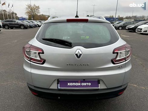 Renault Megane 2014 - фото 8