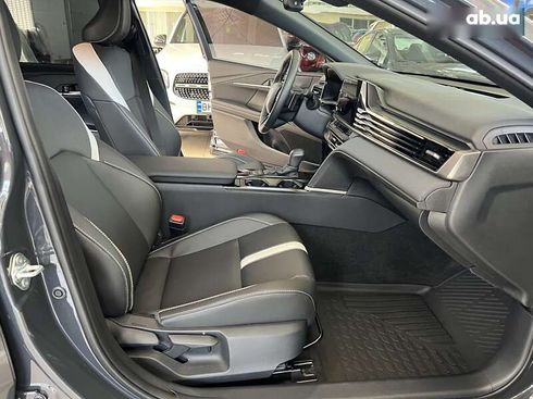 Toyota Camry 2024 - фото 27