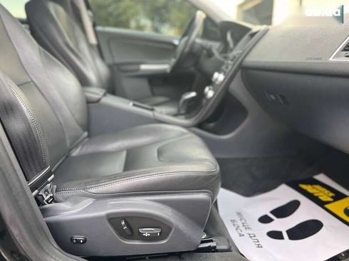 Volvo XC60 2016 - фото 12