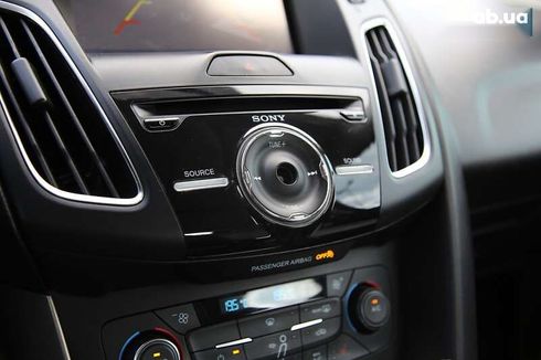Ford Focus 2015 - фото 17