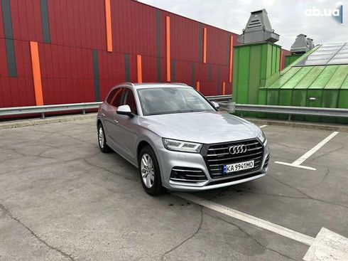 Audi Q5 2020 - фото 7