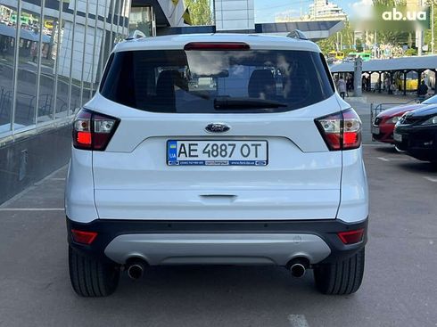 Ford Kuga 2019 - фото 6