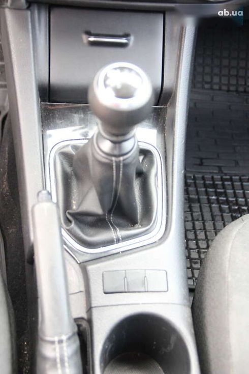 Toyota Corolla 2017 - фото 20