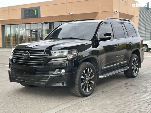 Toyota Land Cruiser 2020 - фото 2