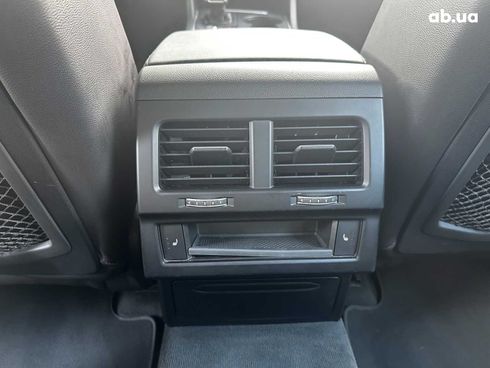 Volkswagen Touareg 2021 серый - фото 25