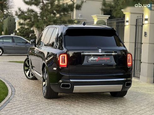 Rolls-Royce Cullinan 2019 - фото 13