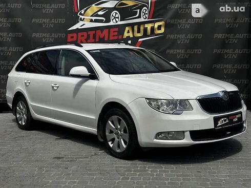 Skoda Superb 2012 - фото 6