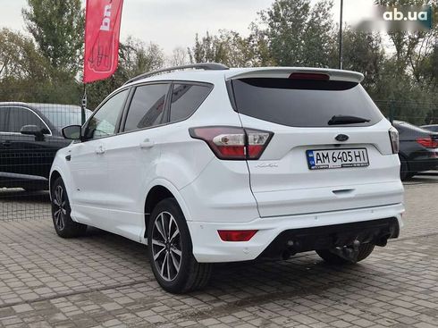 Ford Kuga 2017 - фото 17