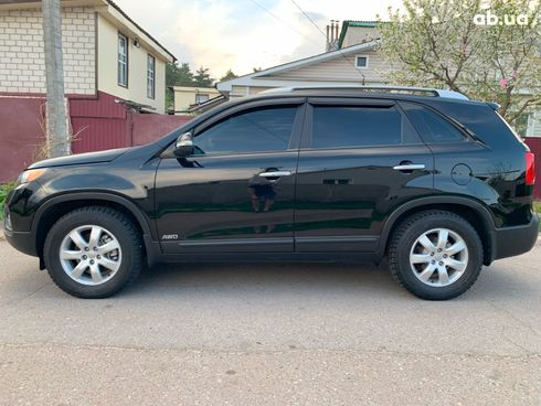 Kia Sorento 2011 черный - фото 8