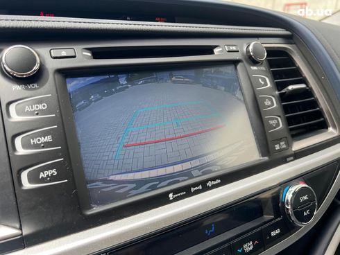 Toyota Highlander 2019 серый - фото 41