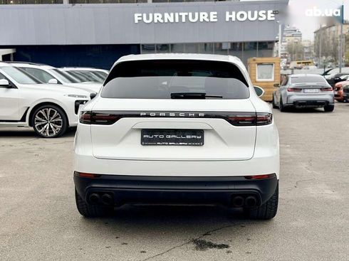 Porsche Cayenne 2018 - фото 14