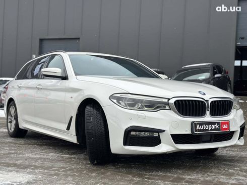 BMW 5 серия 2017 белый - фото 18