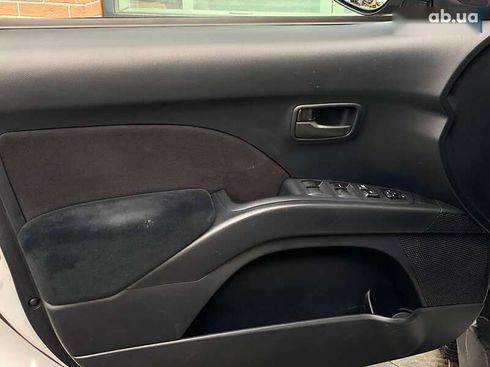 Mitsubishi Outlander 2011 - фото 17