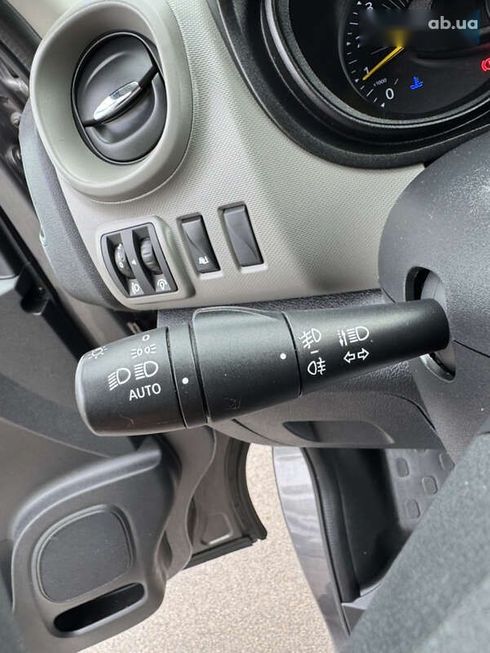 Renault Trafic 2016 - фото 23